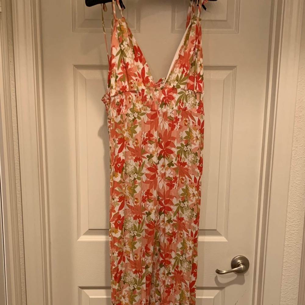 Timing Floral Patterned Garment